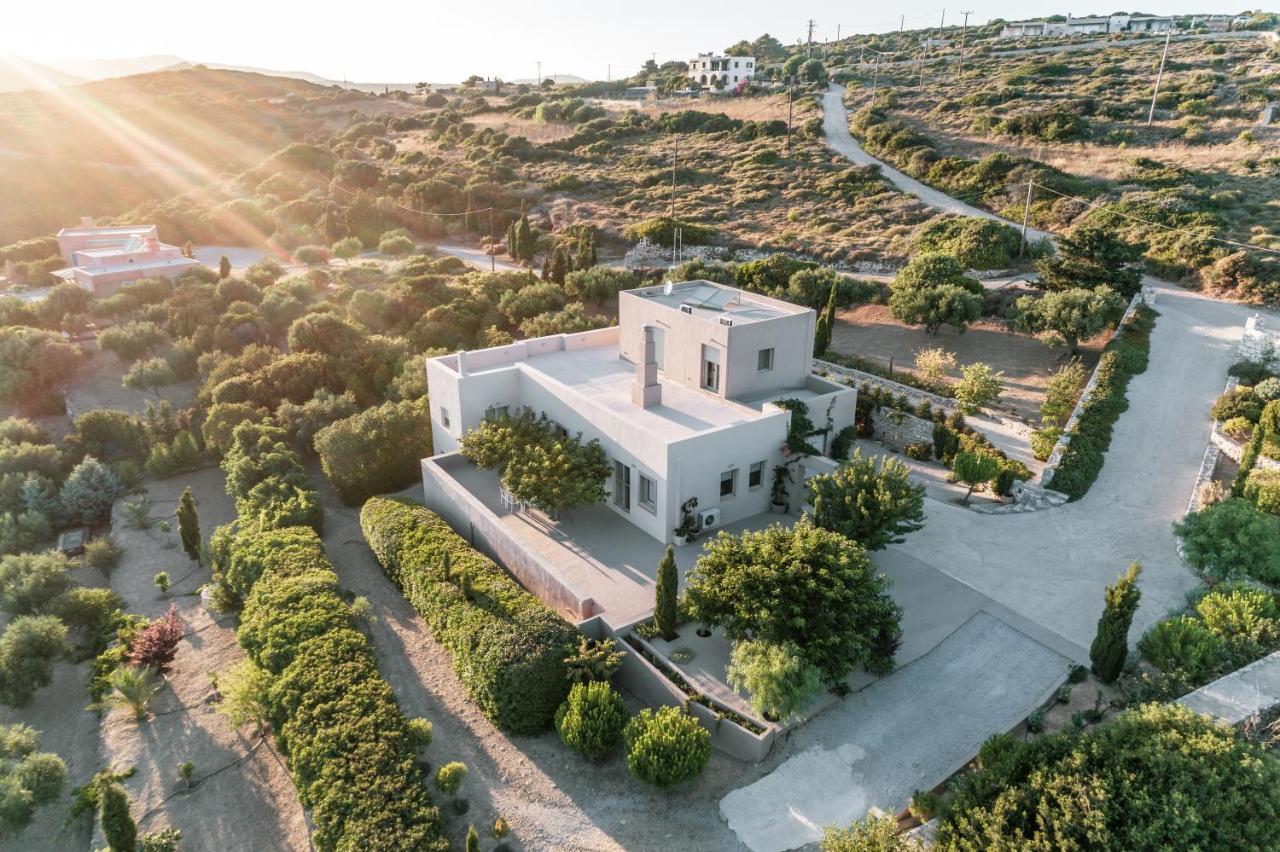 Villa Iris Livadi  Екстериор снимка
